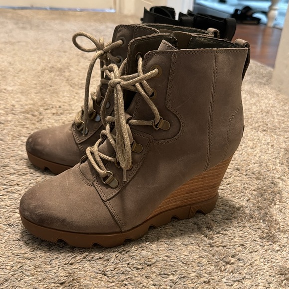 Lot of 3 Sorel wedge boots - Picture 3 of 5